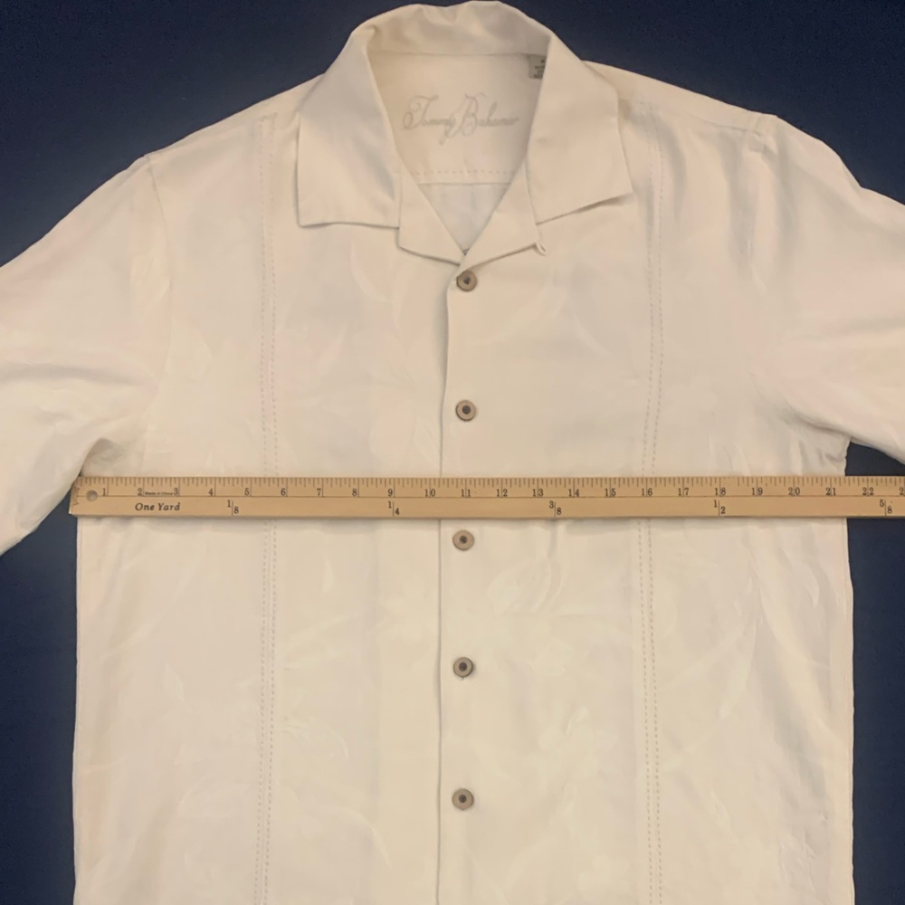 TOMMY BAHAMA 100% Silk Camp Shirt - Picture 5 of 7